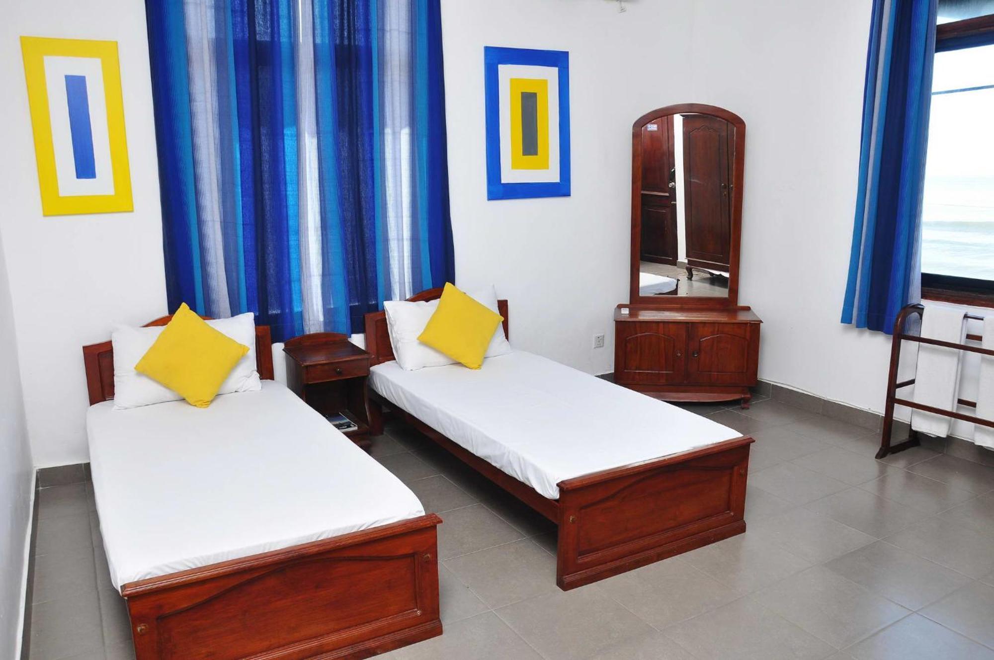 Sea View Hotel Colombo Buitenkant foto