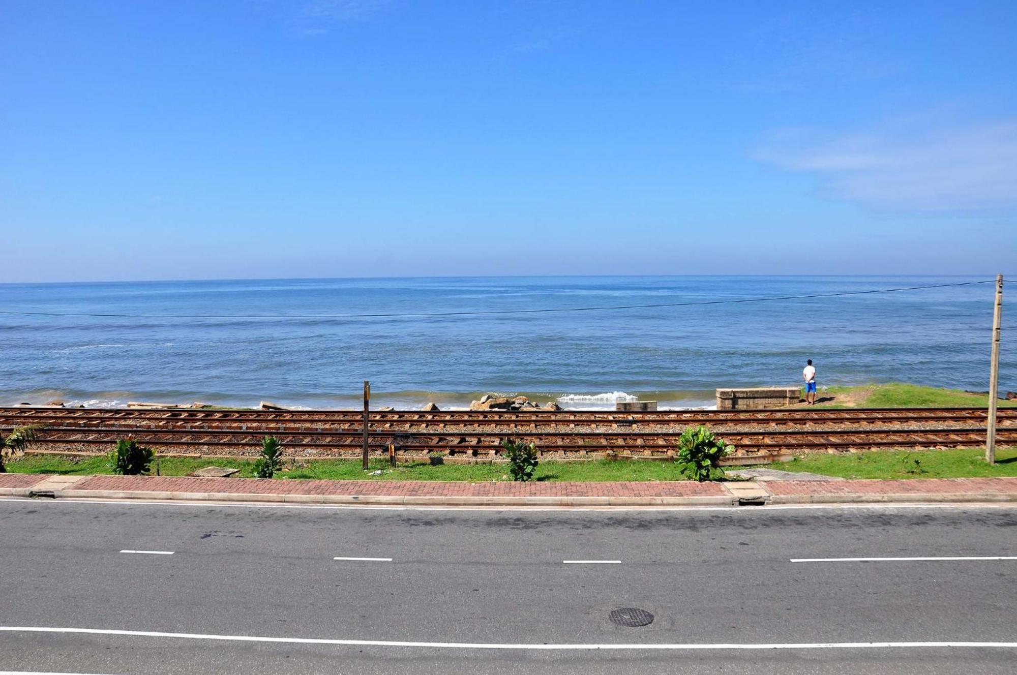 Sea View Hotel Colombo Buitenkant foto